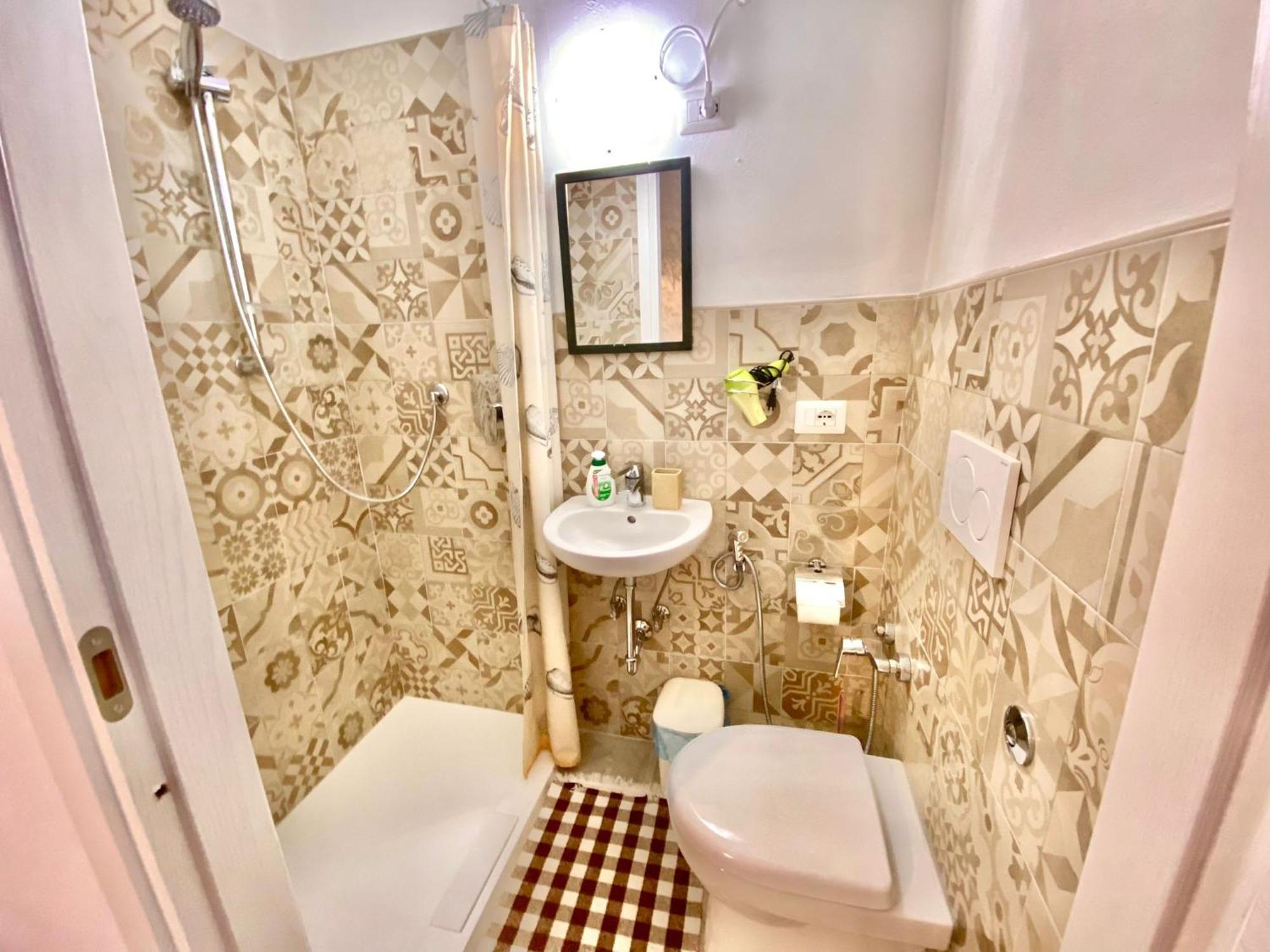 Maison Sarraj Parma Habitación foto