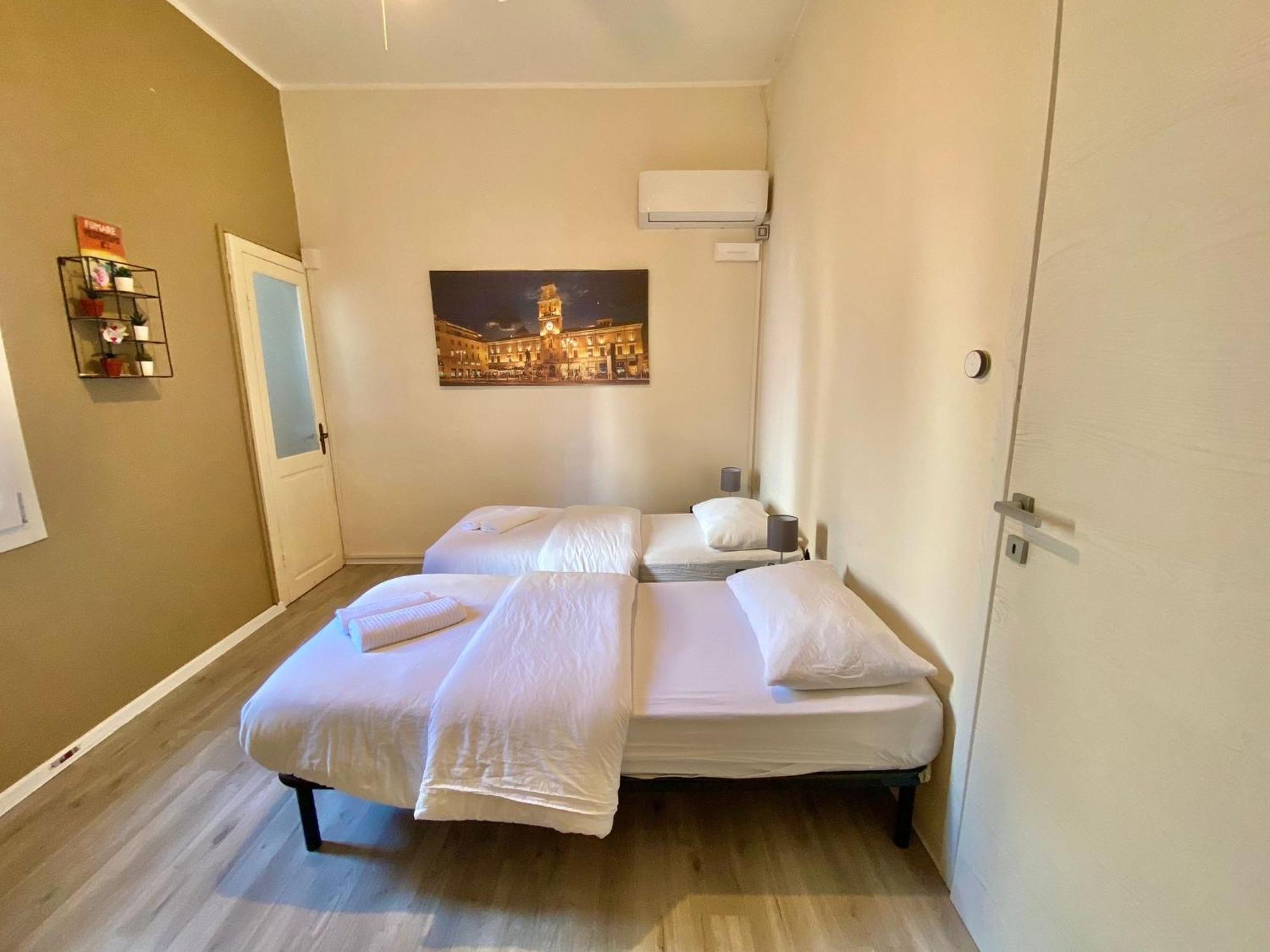 Maison Sarraj Parma Habitación foto