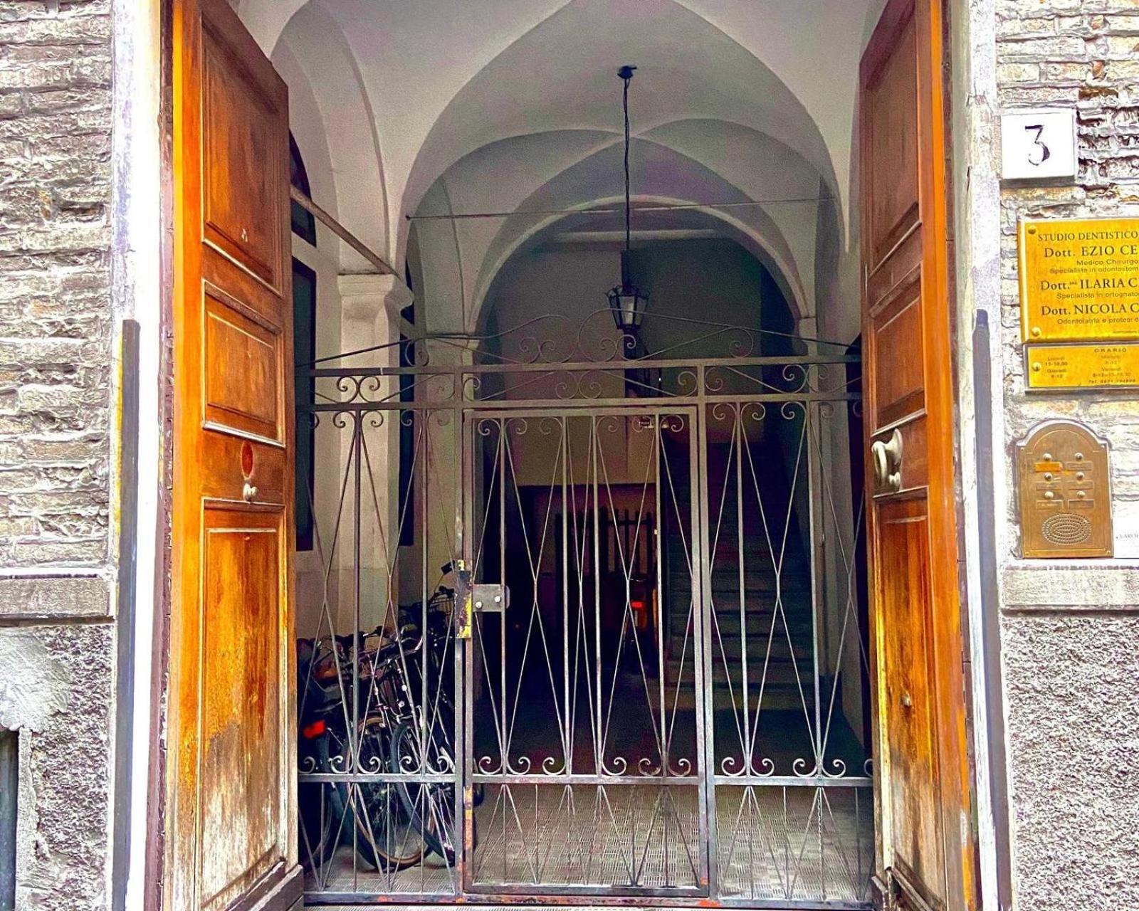 Maison Sarraj Parma Exterior foto
